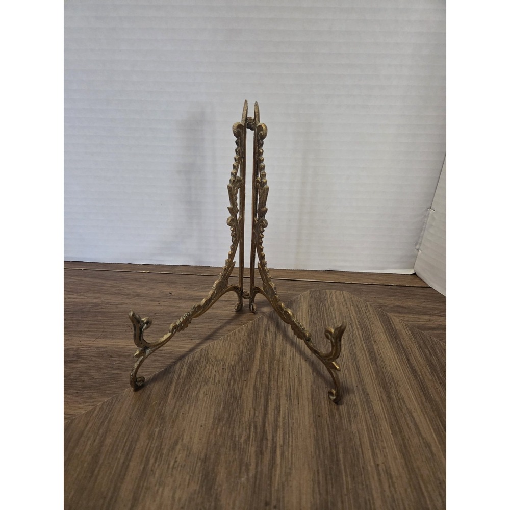 Ornate brass Freestanding Display Easel Stand Small Vintage/Retro 9 in